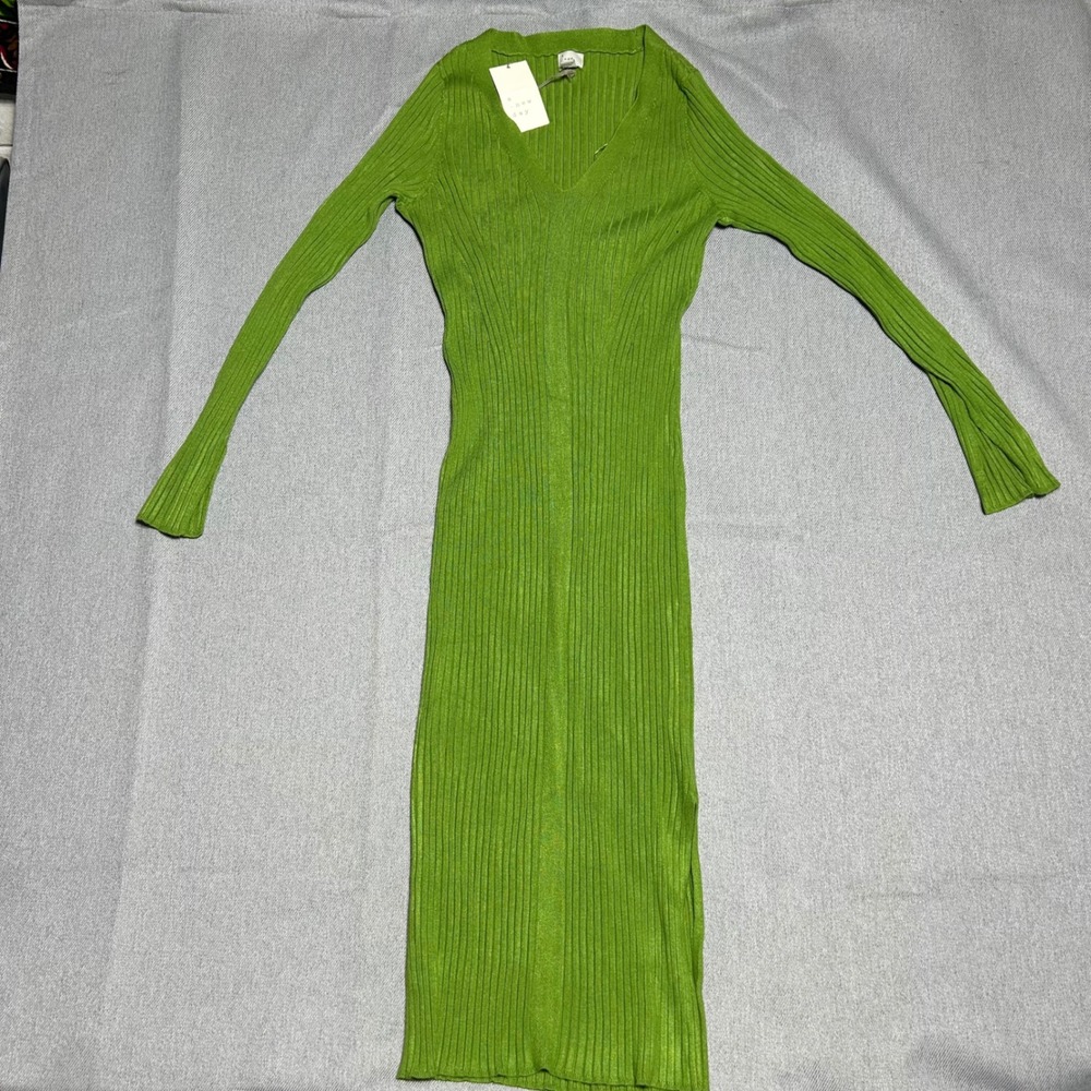 A New Day Womens Ribbed V-Neck Maxi Sweater Dress M Green Side Slit Long Sleeve
